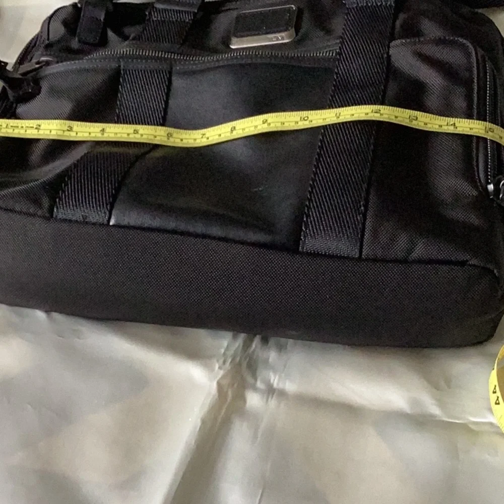 Tumi‎ Briefcase